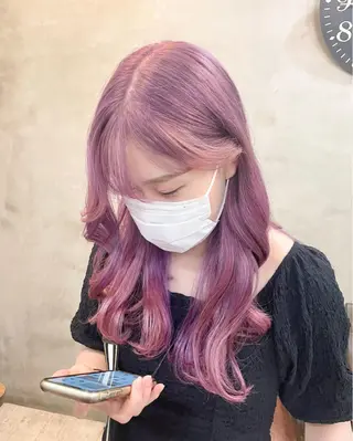 ロング カラー ヘアアレンジ 【ピンク/韓国ヘア/ ヘアセット】亜海のヘアスタイル