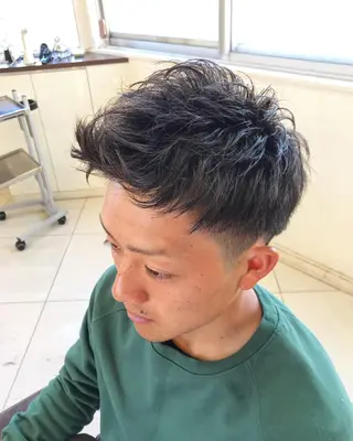 メンズ 🟦メンズパーマ🟦 横浜駅｜小上馬淳司のヘアスタイル