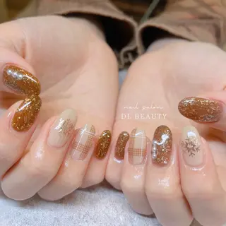 ネイル .. momoko🕊のネイルデザイン