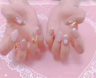 ネイル はぴねす所属・横浜 美夢のネイルデザイン