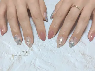 ネイル YUMI NAGAI  のネイルデザイン