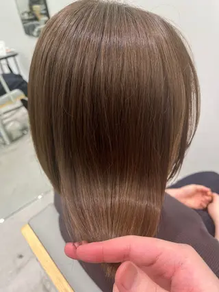 ショート カラー 菅 樹希弥のヘアスタイル