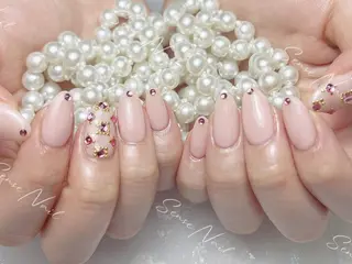 ネイル Queening 🦋のネイルデザイン