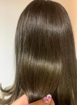 ミディアム カラー 傷ませない縮毛矯正／ 吉岡 美江のヘアスタイル