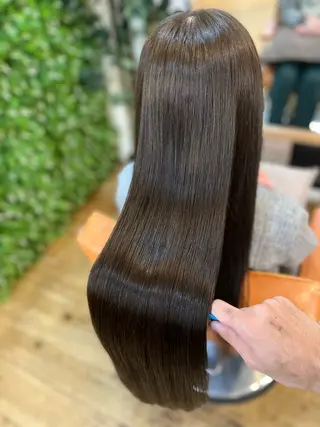 ロング ⚪️髪質改善 縮毛 店長 コウ⚪️のヘアスタイル