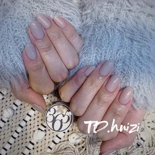 ミディアム めぐみのネイルサロン スタッフ練習のネイルデザイン