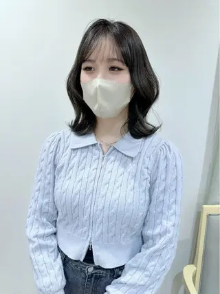 ミディアム カラー 小顔レイヤー/ ベージュ🤍Rieのヘアスタイル