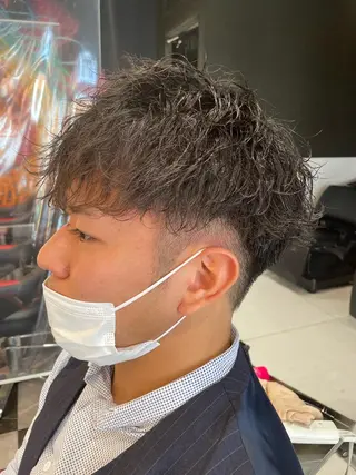 ショート パーマ メンズ メンズヘア特化 崎田 成人のヘアスタイル