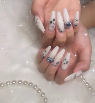 ネイル Blue daisy RIN🎀のネイルデザイン