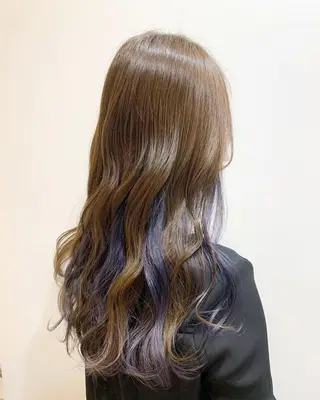 セミロング カラー 薄田 珠美のヘアスタイル