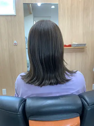 セミロング カラー 曽我 夏生のヘアスタイル