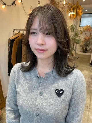ミディアム 透明感カラー 🦋AYAのヘアスタイル