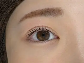 マツエク・マツパ サクラブロウ 渋谷店のマツエク・マツパデザイン