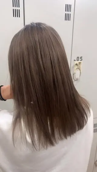 ミディアム タニ ヒナタの眉毛・アイブロウイメージ