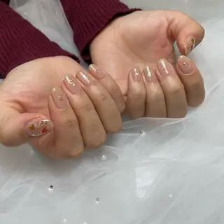 ネイル パーツたくさん🍓 SUMIのネイルデザイン