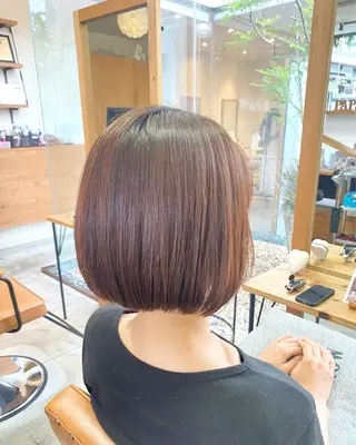 ショート 酸性ストレート/ブリ ーチなしWカラー河本のヘアスタイル