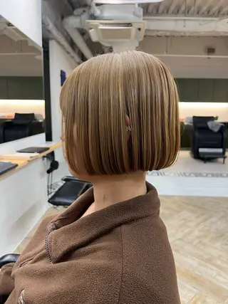 ショート カラー ベージュ/髪質改善 新潟/万代/井上佑のヘアスタイル