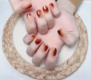 ネイル uu ネイルサロン関内🌼のネイルデザイン
