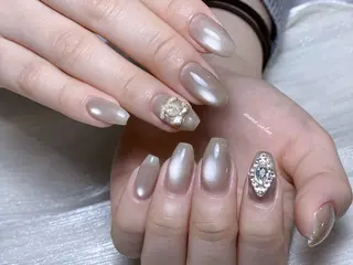 ネイル Mona【パラジェル ・長さ出し専門店】のネイルデザイン