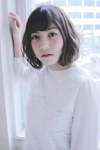 ショート ミディアム カラー パーマ 伊藤 功士のヘアスタイル