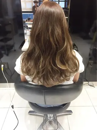 ロング natsu fujinoのヘアスタイル