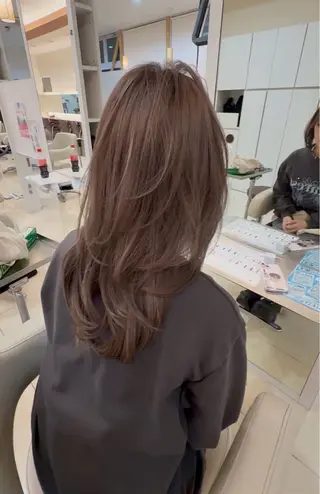 セミロング 韓国ヘア⭐️石原 宏武⭐️のヘアスタイル