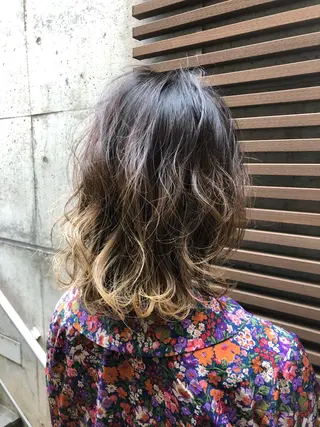 ミディアム カラー パーマ 山田 博仁のヘアスタイル