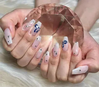 ネイル Nail&eye Belire 新宿のネイルデザイン