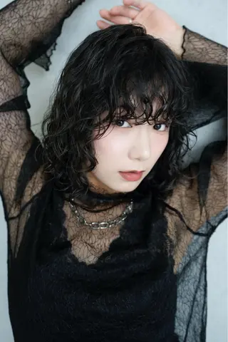 ミディアム パーマ 小田 晃瑛のヘアスタイル