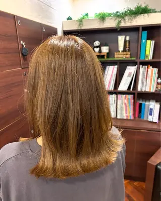 ミディアム 三瓶 公子のヘアスタイル