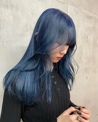 ロング カラー akari 🩵のヘアスタイル