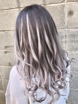 カラー ダブルスキルエクステ /羽エクステ白石宇由のヘアスタイル