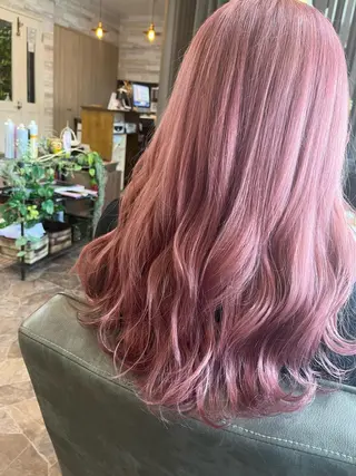 セミロング Lilly 中谷友里のヘアスタイル