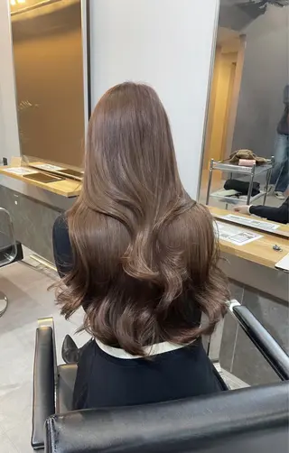 セミロング カラー 西村あきや トレンド韓国ヘアのヘアスタイル