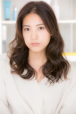 ロング カラー パーマ チーフデザイナー 若林　麻衣のヘアスタイル
