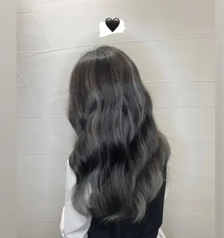 ロング カラー ハイトーン職人💗 松本輝美のヘアスタイル
