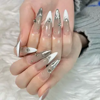ネイル MARI 🌹のネイルデザイン