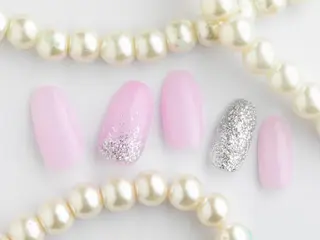 ネイル Tiary Nail Fのネイルデザイン