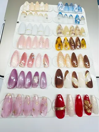 ネイル 中村 春菜のネイルデザイン