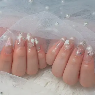 ミディアム Nailstudio No8のネイルデザイン