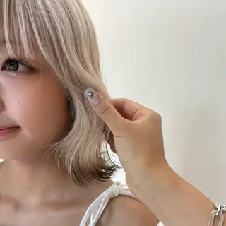 ショート カラー ブリーチ/韓国 💫ひなた💫のヘアスタイル