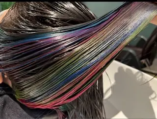 カラー 秋山 和己のヘアスタイル