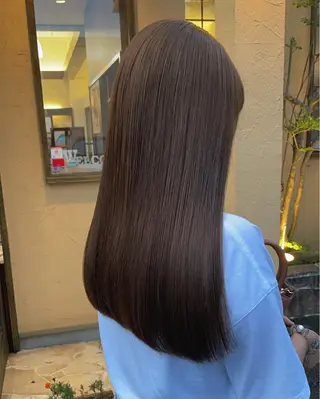 ロング カラー 川元 汐音のヘアスタイル