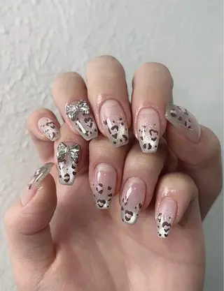 カラー AIN Nailのネイルデザイン