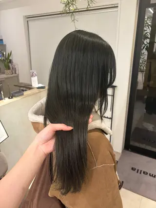 カラー lomalia ayuのヘアスタイル