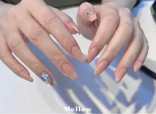 ネイル イイノ チハルのネイルデザイン