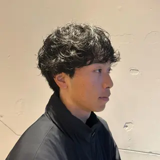 パーマ メンズ 岡田神奈 /デザインパーマ🐝のヘアスタイル