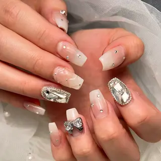 ネイル ✴︎ Delightのネイルデザイン