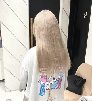 ロング カラー kanta 梅田 韓国ハイトーンのヘアスタイル