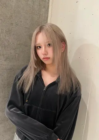 ロング 名古屋ハイトーン/ 🐶ブリーチ専門店のヘアスタイル